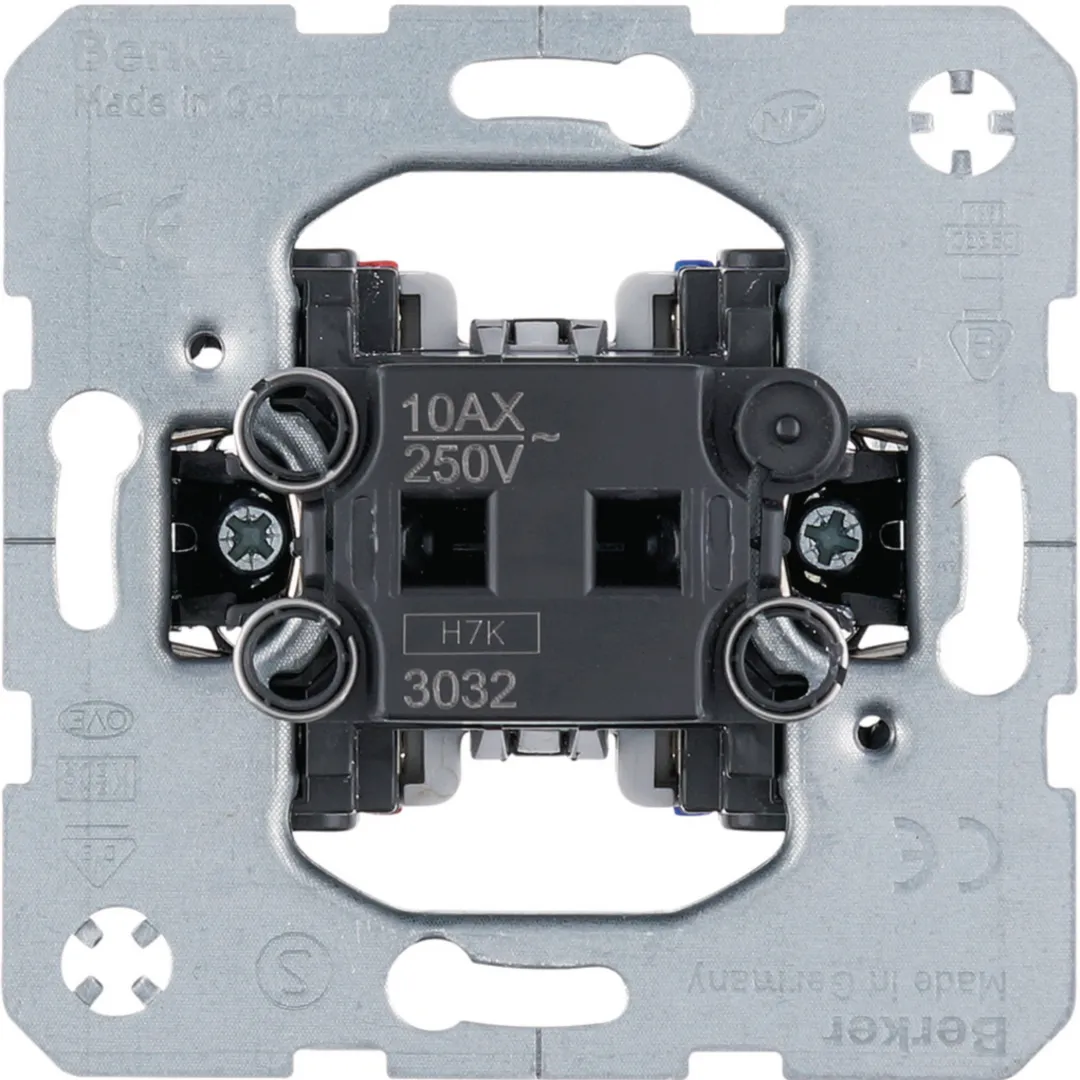 3032 - Interruptor bipolar on/off 10AX,250V