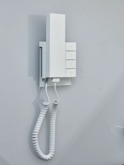 REK241X - AP-Innenstation Audio Hager elcom.fon mit Hörer, 2-Draht, polarweiss glänzend