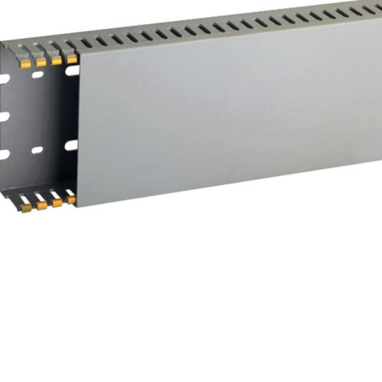 B00845 - Canaletta con coestruso morbido modulo 10 feritoia 4 grigio T1-EN 100x40 G