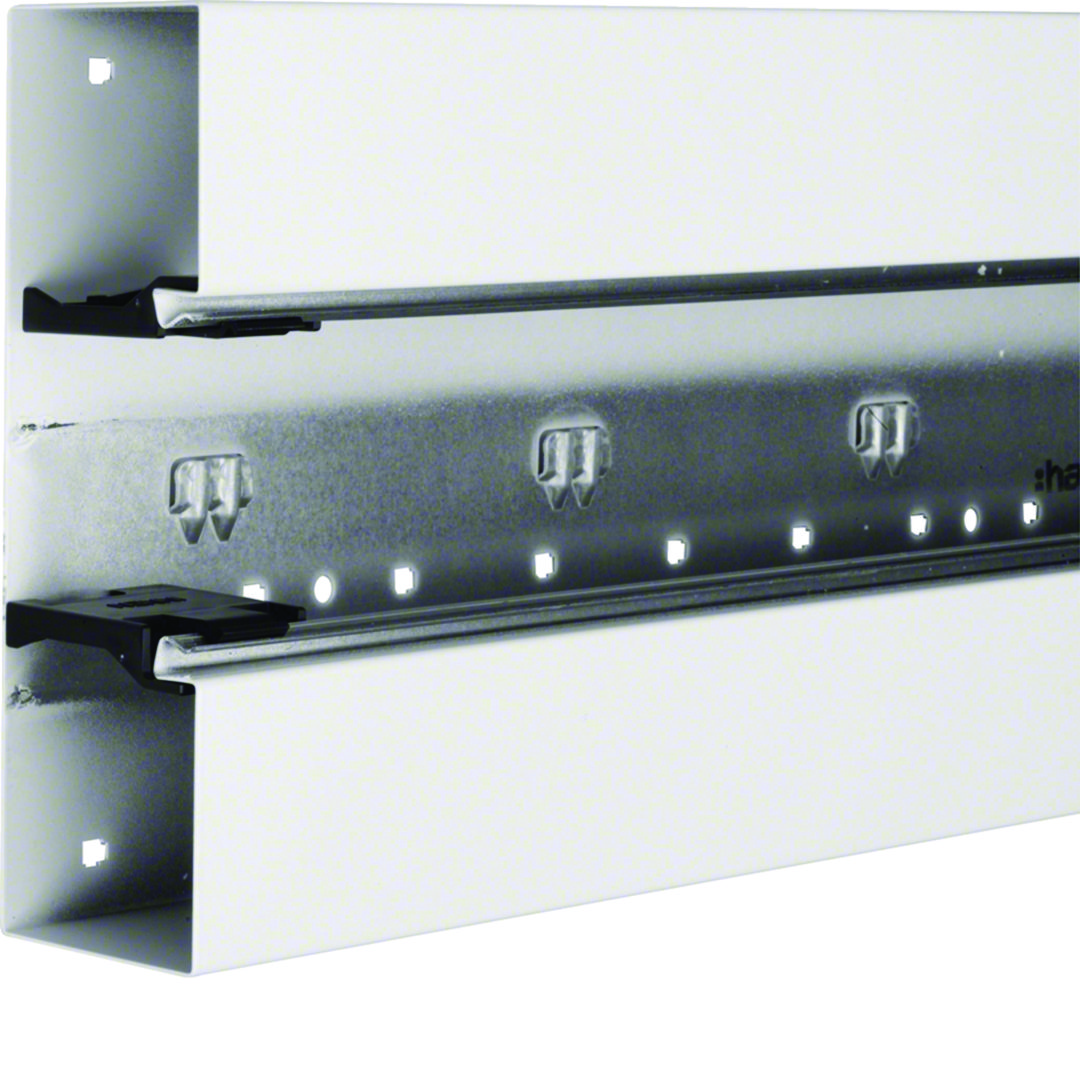 Parapetcsatorna 210mm x 68mm 2000mm bevonatos acél fehér halogénmentes BRS Hager