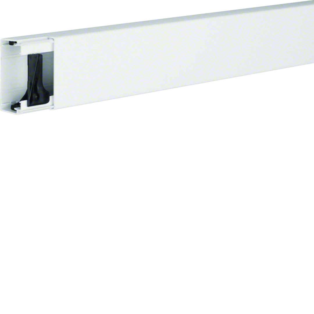 Vezetékcsatorna fedéllel műanyag 57mm x 30mm x 2000mm fehér kezeletlen LF Hager