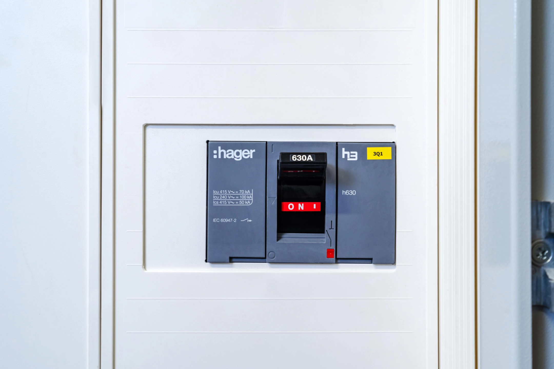 Hager Leistungsschalter h3 x160 HHA125H | Adalbert GmbH & Co. KG